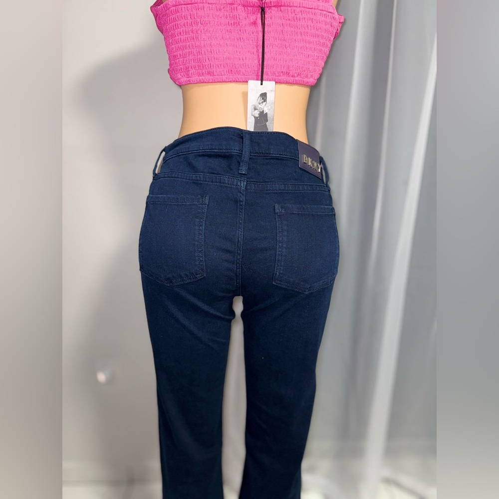 🌸HOST PICK🌸NEW DKNY Cropped Stairstep Jeans size 29 in navy - Picture 9 of 9
